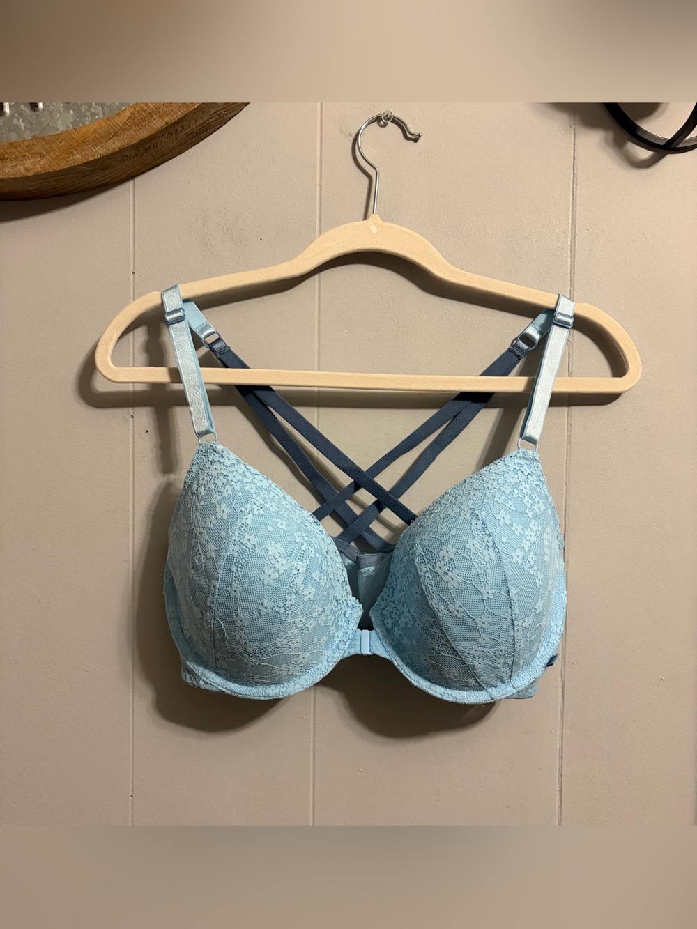 Victoria’s Secret Light Blue Lace Push-Up Bra with Strappy Back